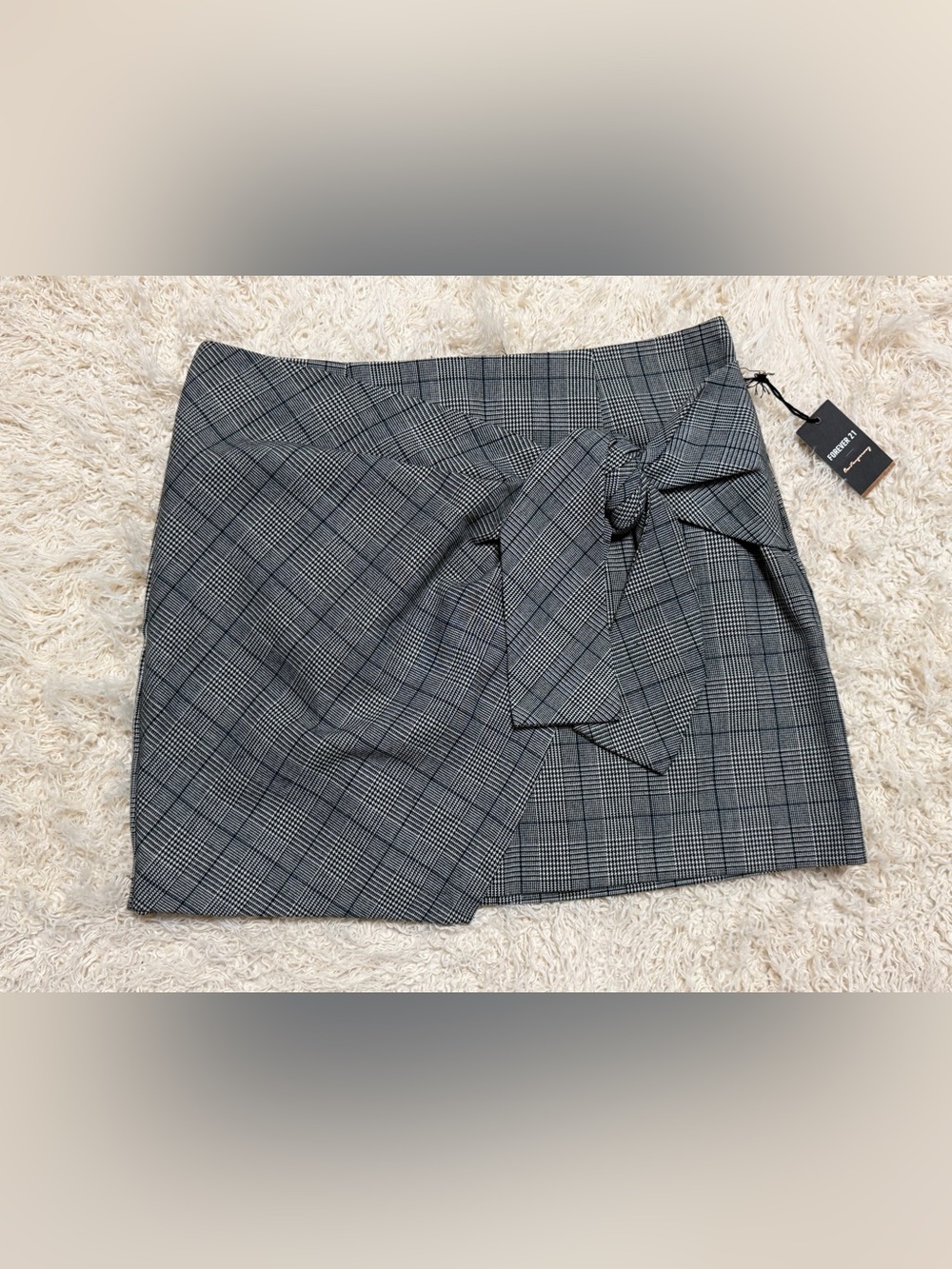 NWT women’s large Forever 21 Gray Plaid Wrap Mini Skirt